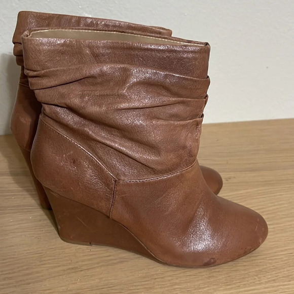Chinese Laundry Wedge Boot Tan Cognac Size 7 - Picture 5 of 16